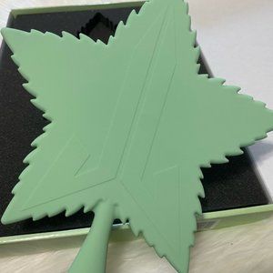 Jeffree star cosmetics 420 limited edition soft touch green leaf makeup (NEW)